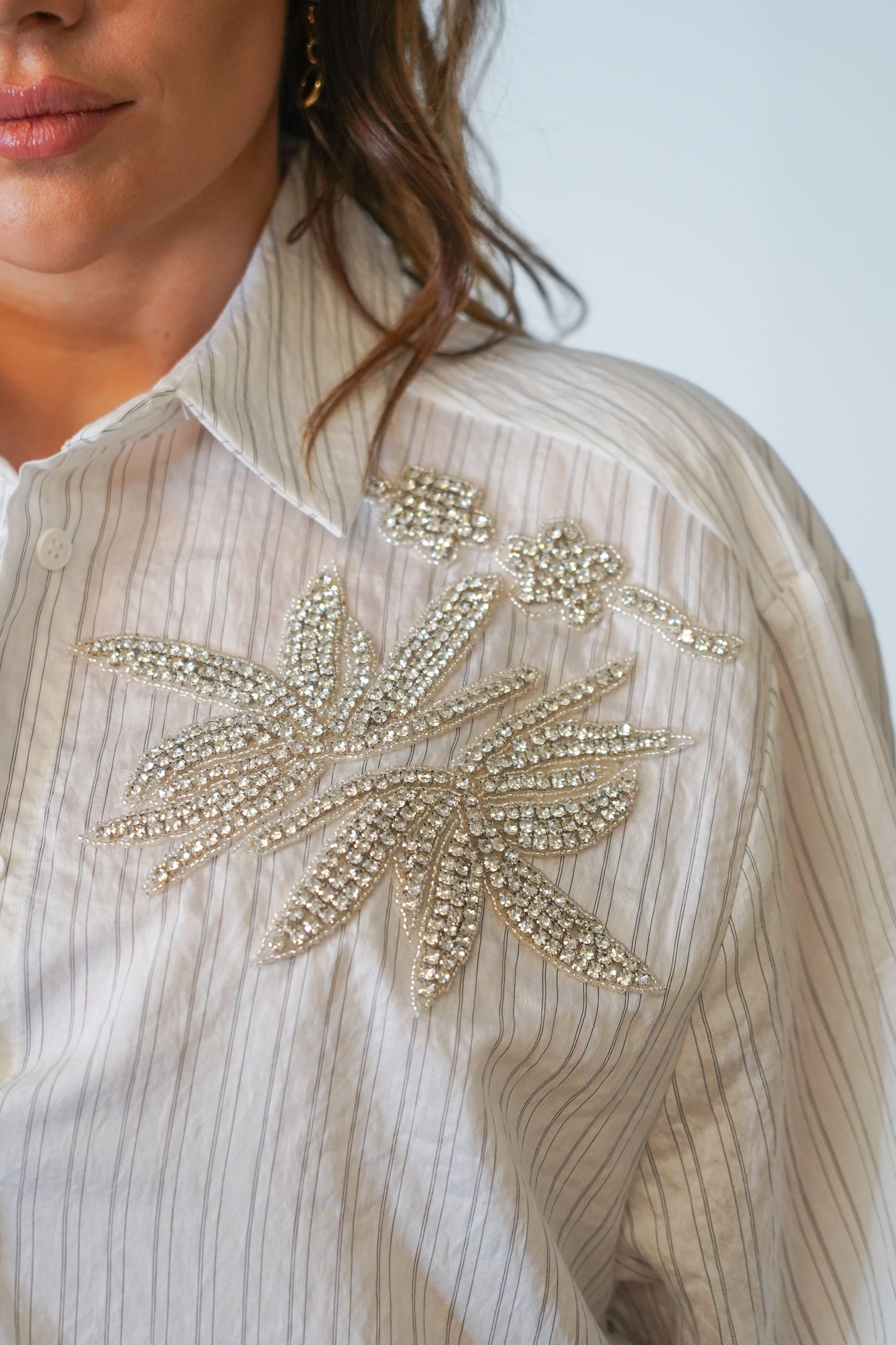 Camicia con cristalli